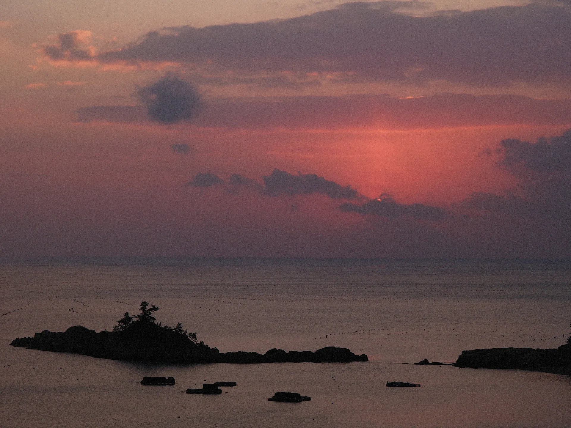 붉게 물든 대양의 끝, 고요한 노을 풍경 · 2009-01-25