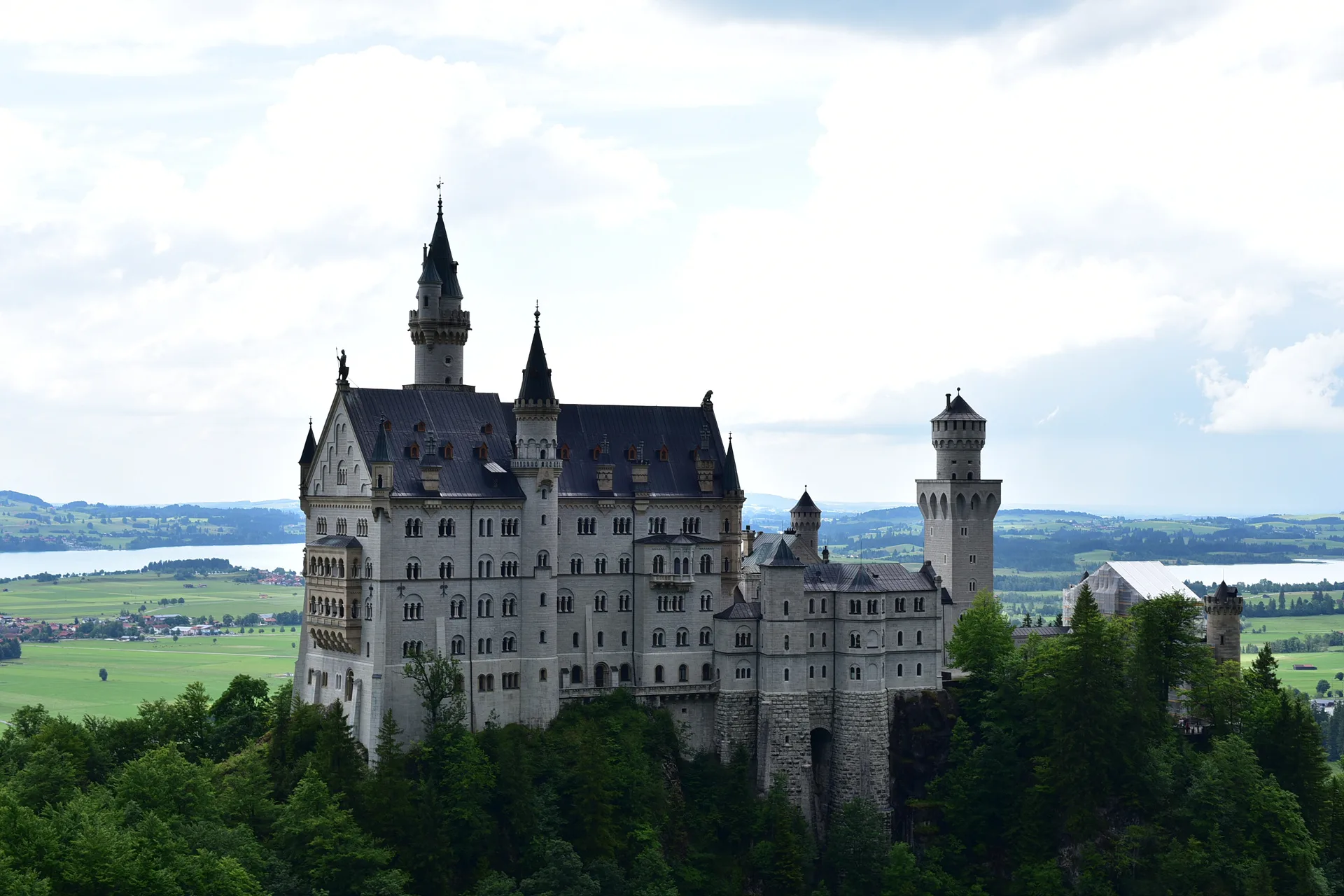 독일 바이에른의 낭만, 슈방가우의 고성 풍경 · Hohenschwangau, 슈방가우, 바이에른, 독일 · 2017-06-27