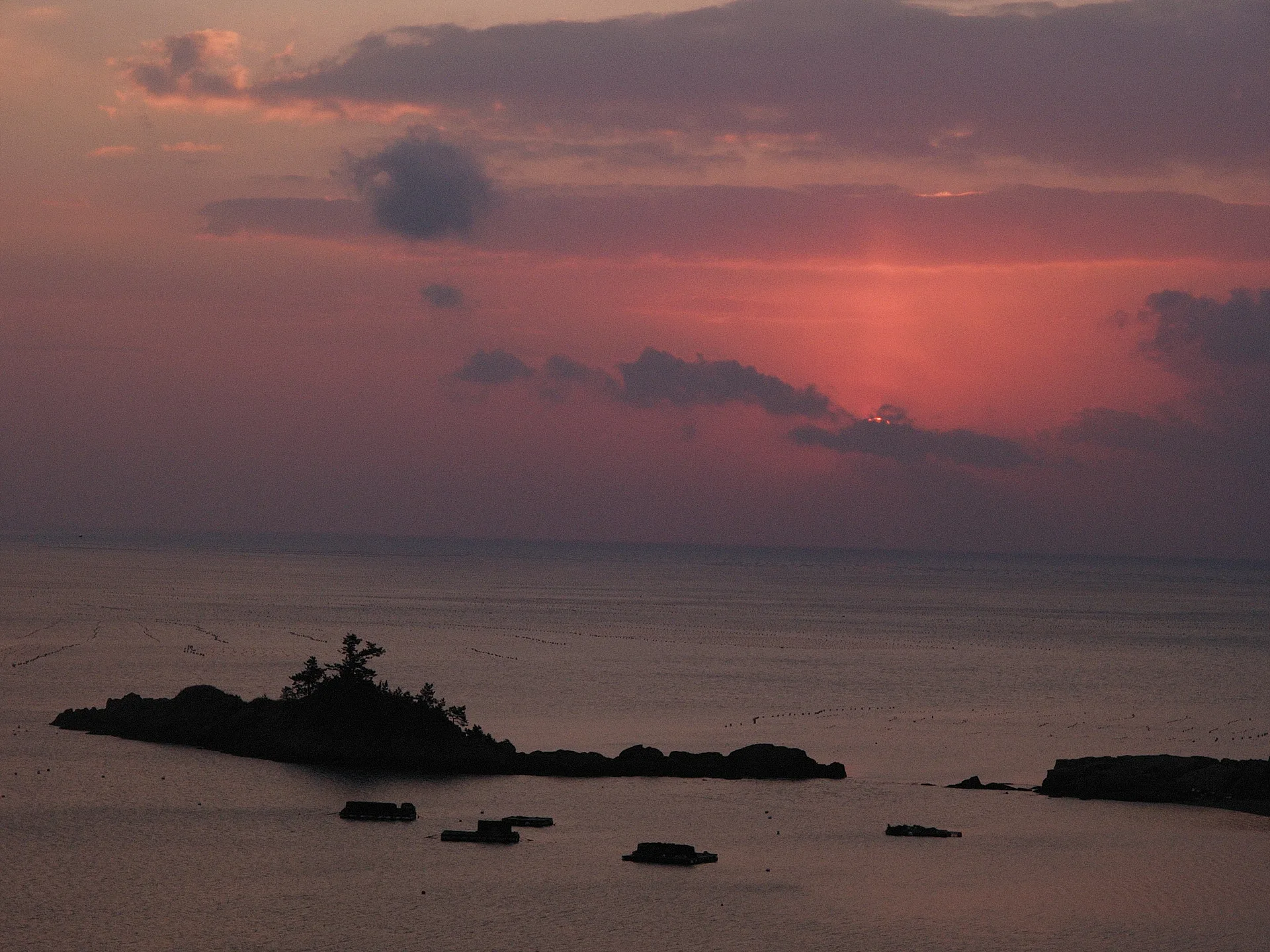붉게 물든 대양의 끝, 고요한 노을 풍경 · 2009-01-25